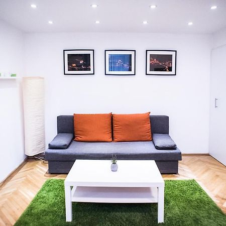 Studio 45 In The City Будапеща Екстериор снимка